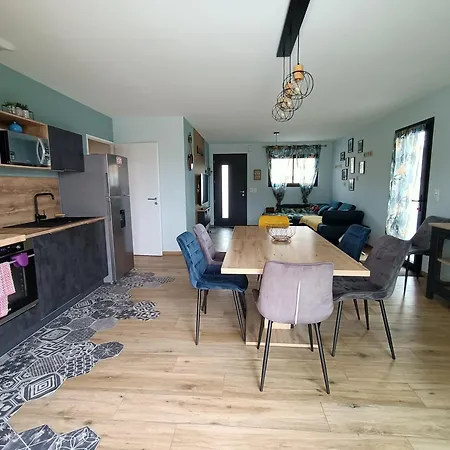 Casa vacanze Charmante Maison Happyweek Jean De Monts, 8 Pers à 2km De La Mer, Avec Piscine Et Jacuzzi Saint-Jean-de-Monts