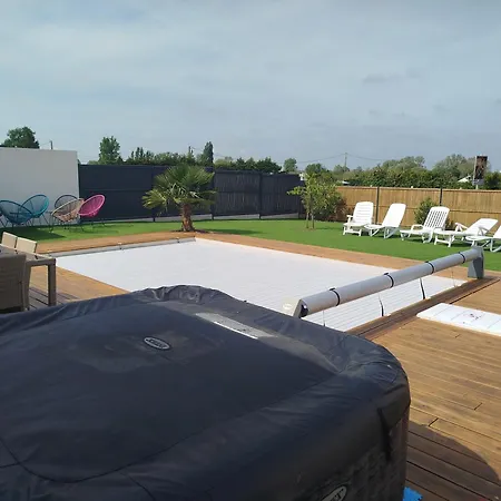 Casa vacanze Charmante Maison Happyweek Jean De Monts, 8 Pers à 2km De La Mer, Avec Piscine Et Jacuzzi *